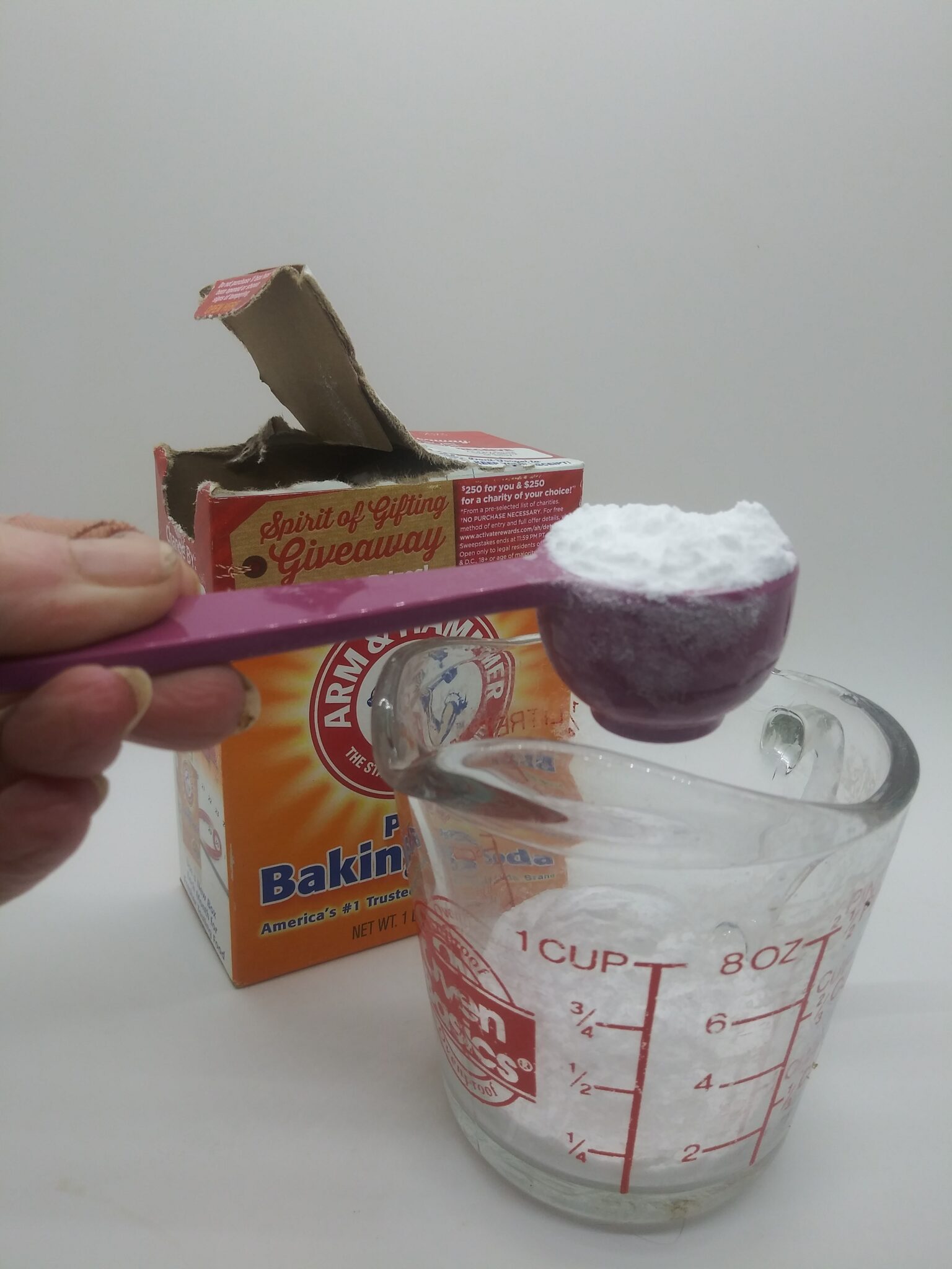 Real Feel DIY Fleshlight showing how to measure baking soda