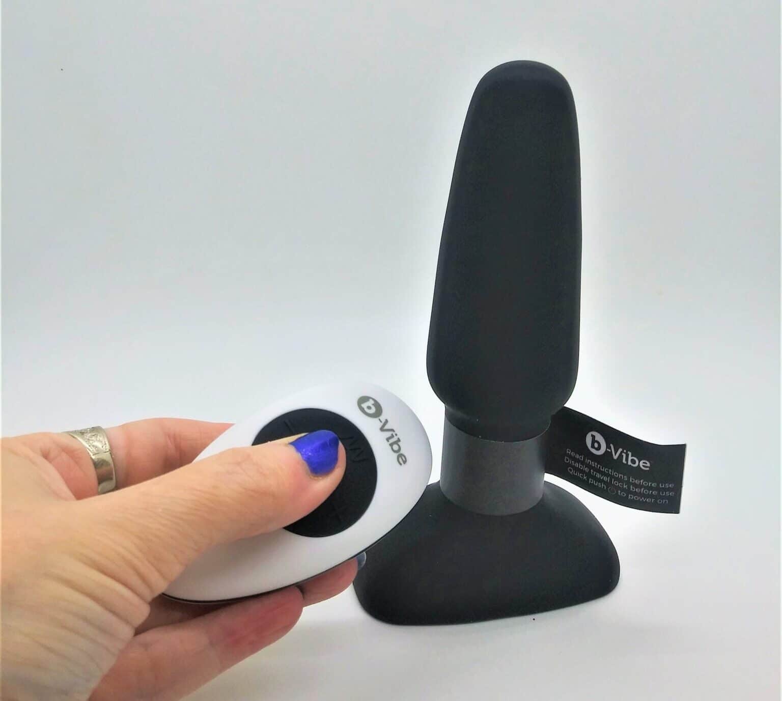 b-Vibe Remote Control Rechargeable Vibrating Rimming Butt Plug. Slide 4