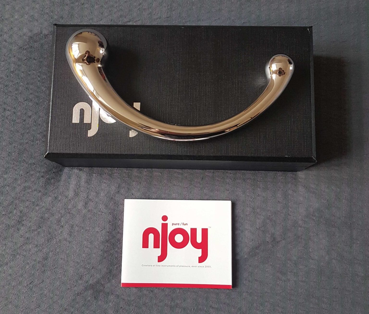 Njoy Pure Wand Stainless Steel Dildo. Slide 4