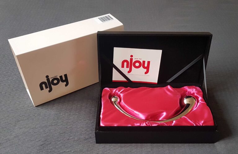 njoy Pure Wand Steel Dildo Review