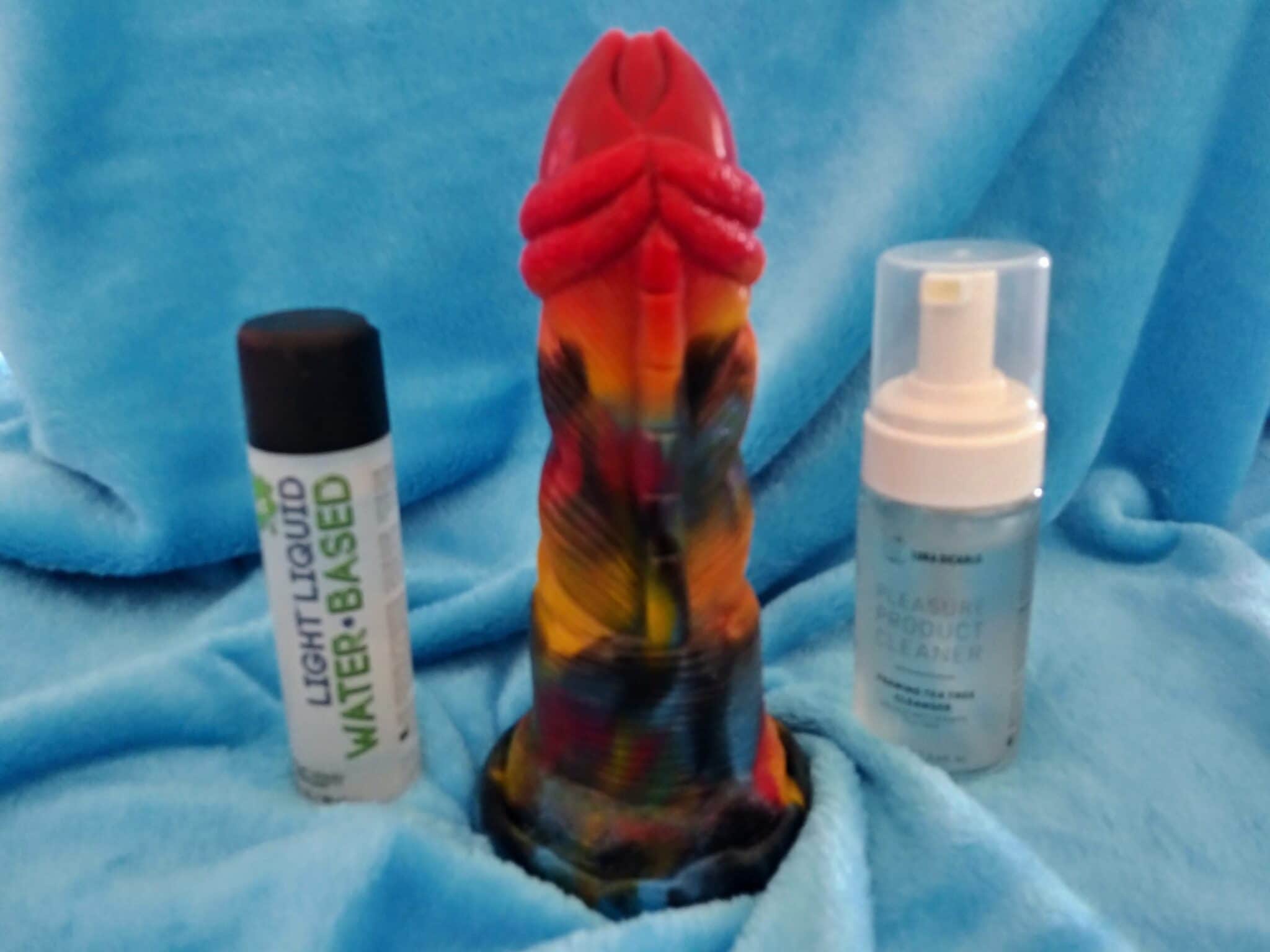 Bigshocked Alien I Graffiti Dildo Reviewing the Material Choices and Care Guidelines
