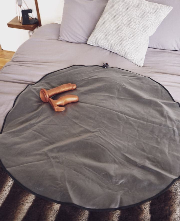The Layer Organic Fleece Sex Blanket & Sheet Protector Review