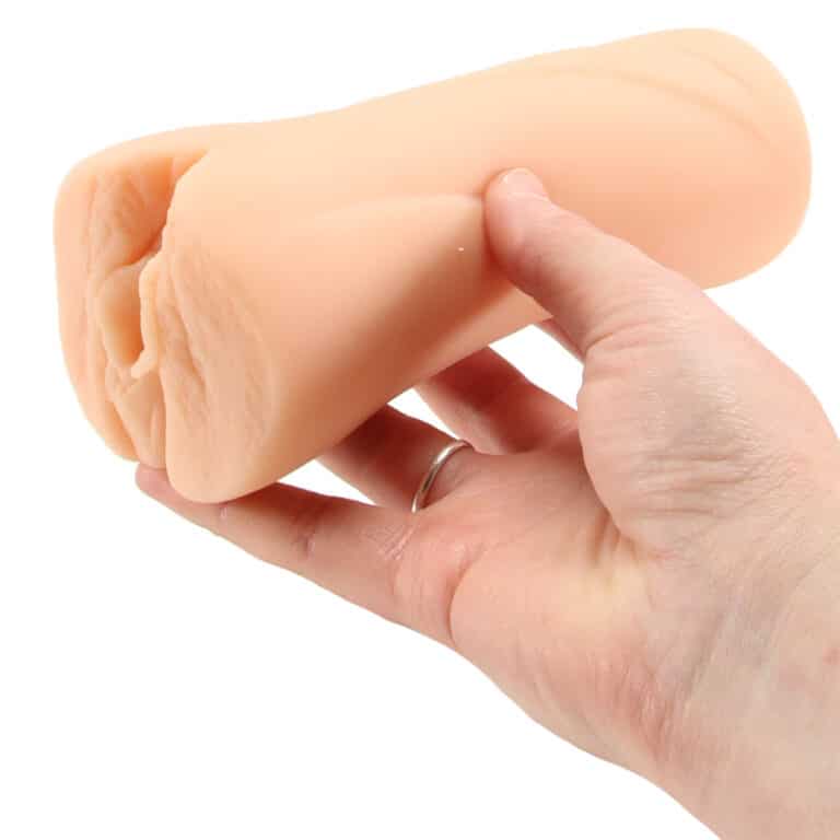 Pocket Pussies - Fleshlight vs Pocket Pussy: What's the Difference Between a Fleshlight and a Pocket Pussy? 
