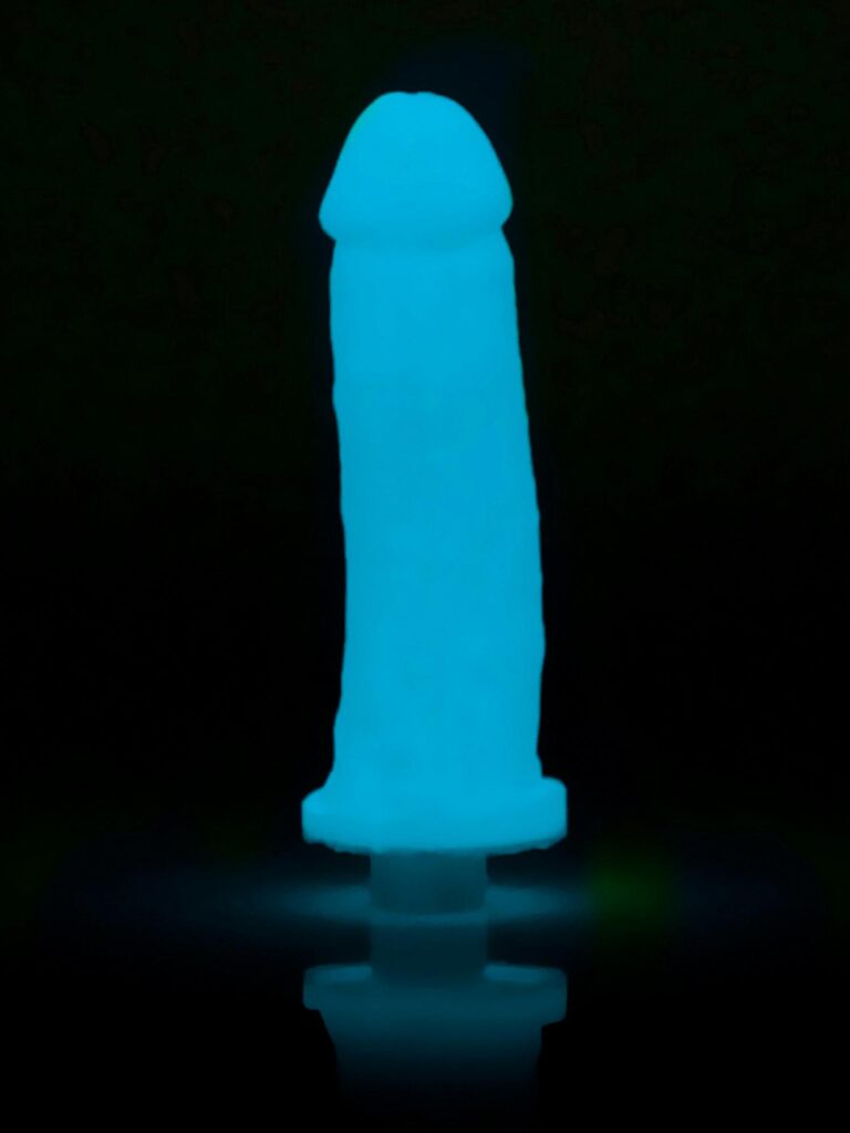 Clone-A-Willy Glow In The Dark Vibrator Molding Kit  Review