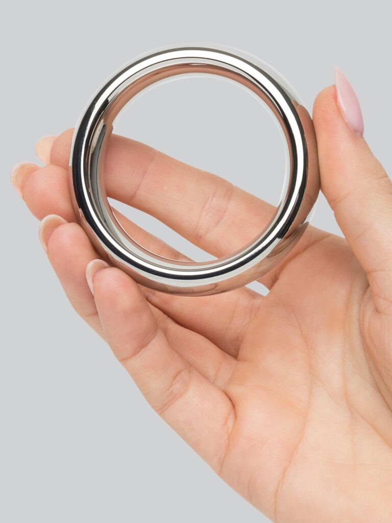 DOMINIX Deluxe Steel Donut Cock Ring  Review