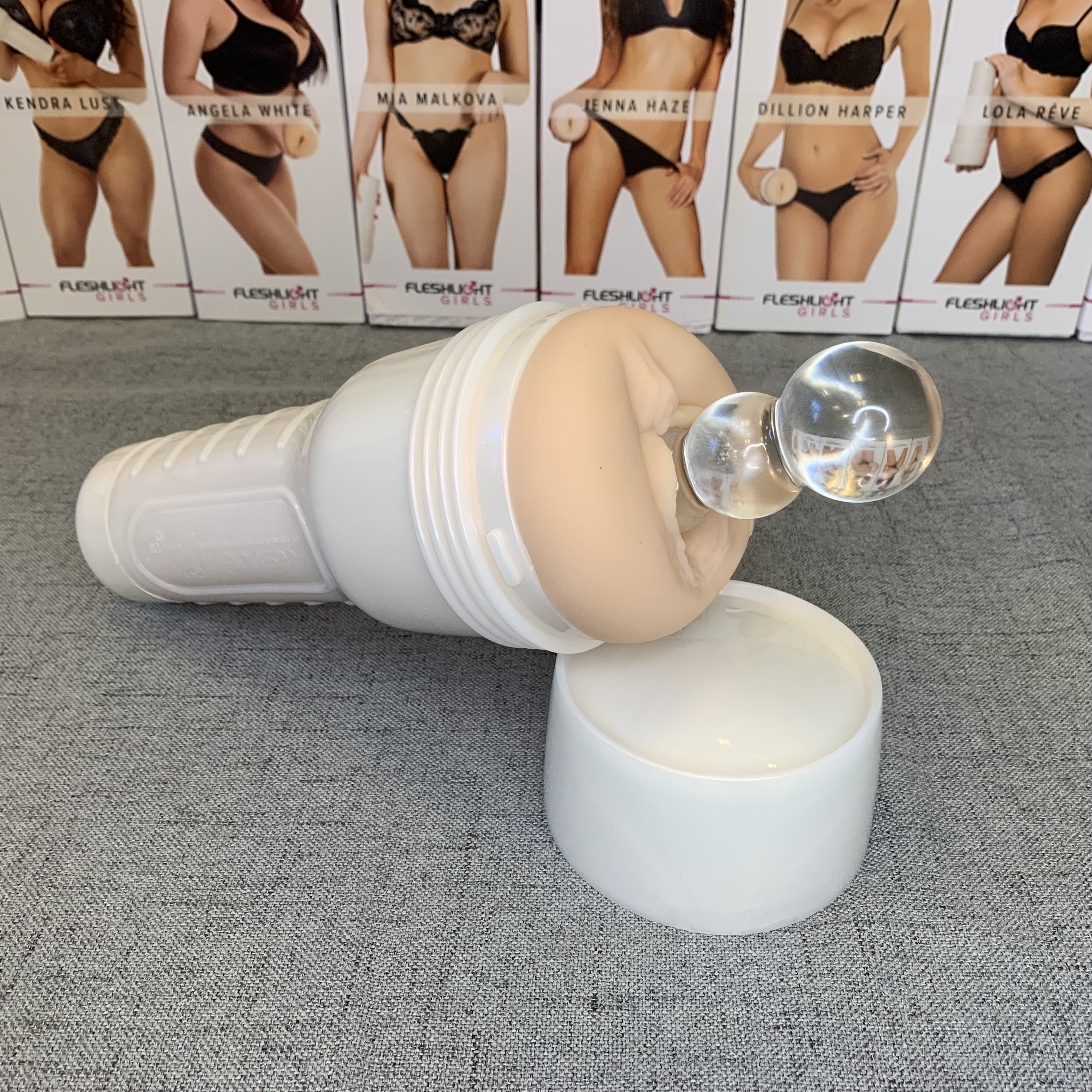 Emily Willis Fleshlight Squirt The Ease of use of the Emily Willis Fleshlight Squirt