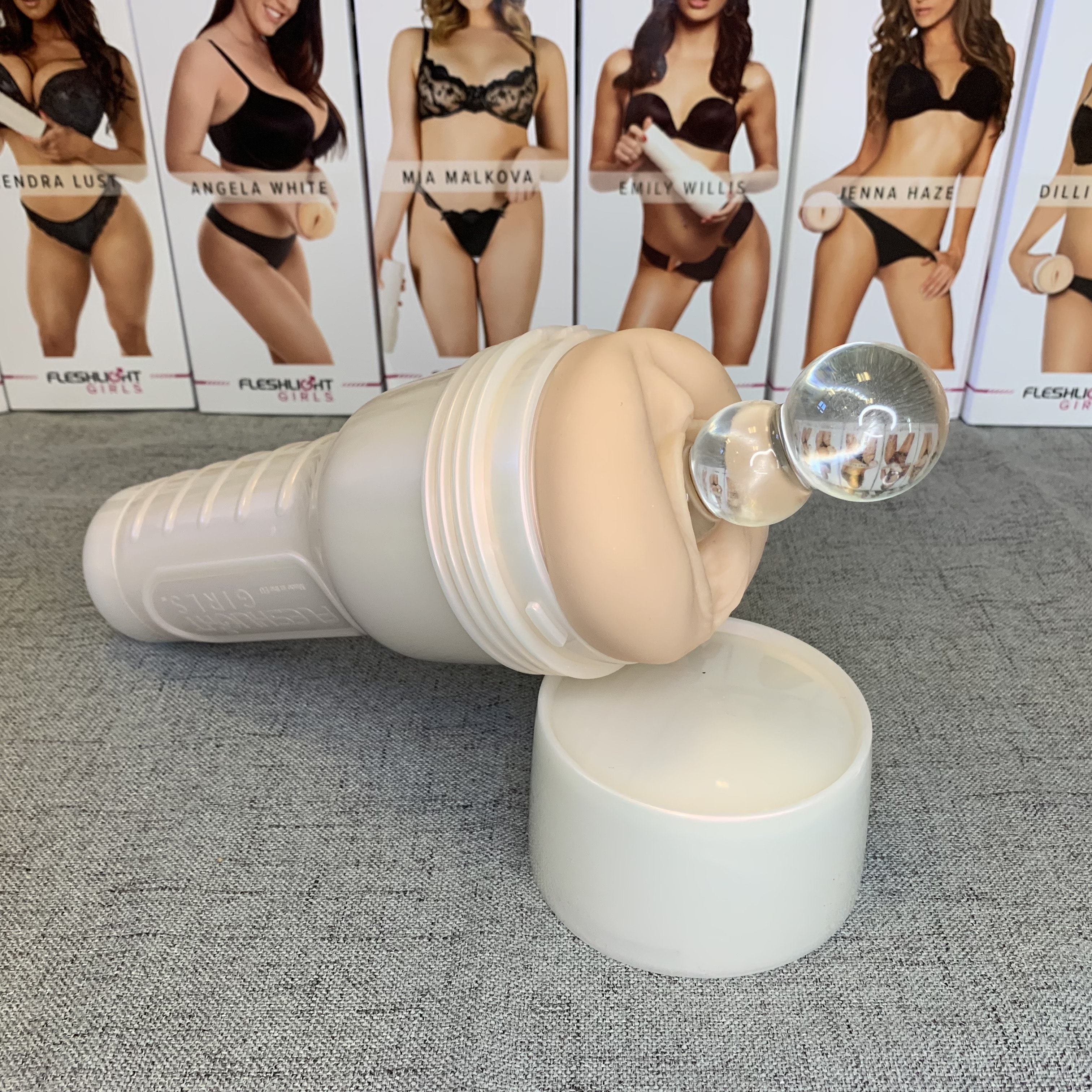 Nicole Aniston Fleshlight Fit Evaluating the User-Friendliness of the Nicole Aniston Fleshlight Fit