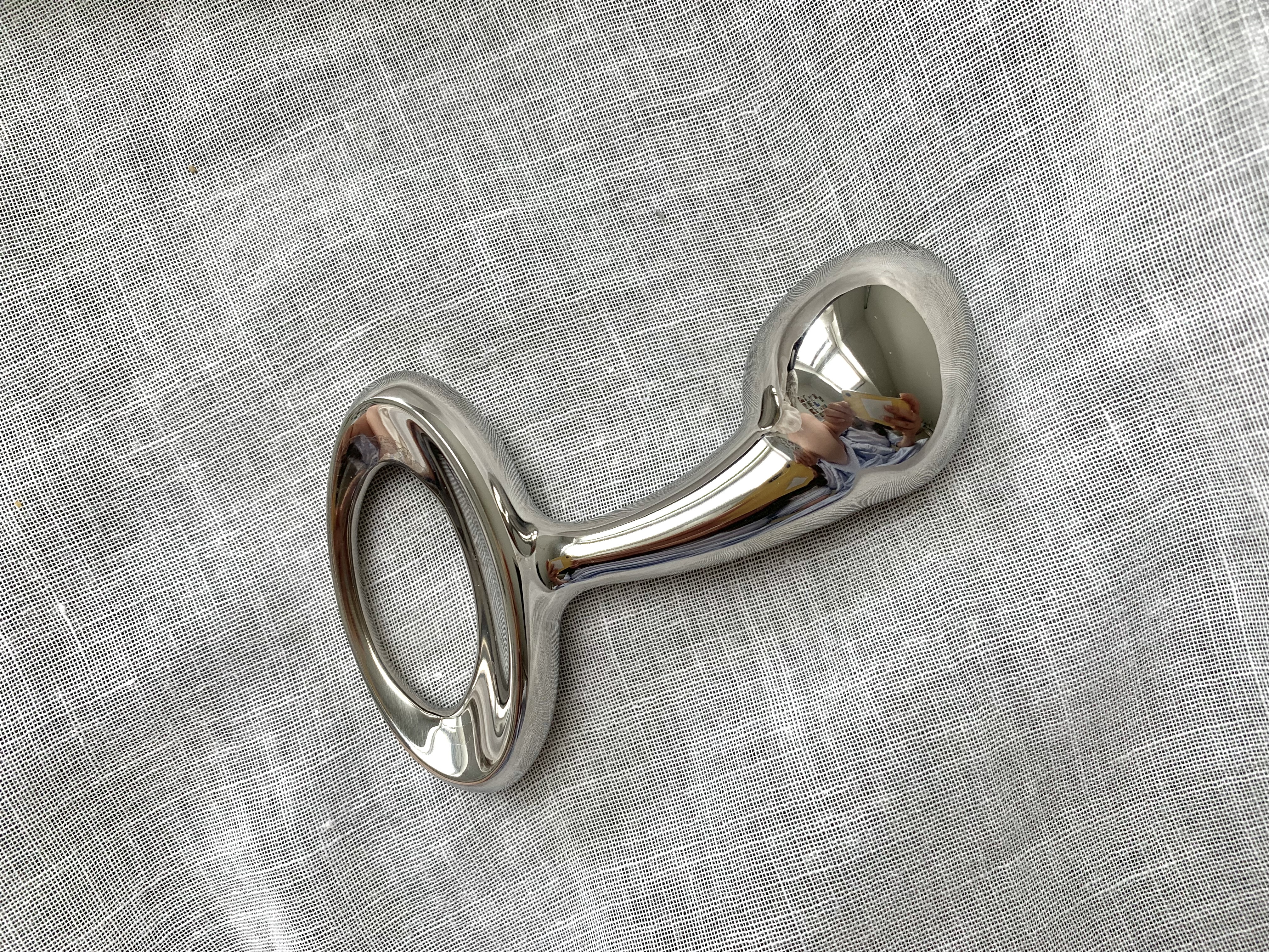njoy Pure Wand Stainless Steel Dildo. Slide 12