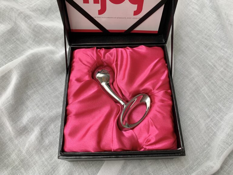 njoy Pure Plug Small Stainless Steel Butt Plug Review