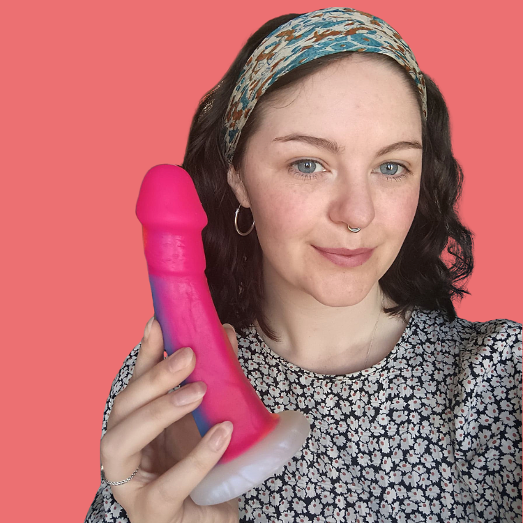 Vixen Mustang Realistic Suction Cup Dildo Review