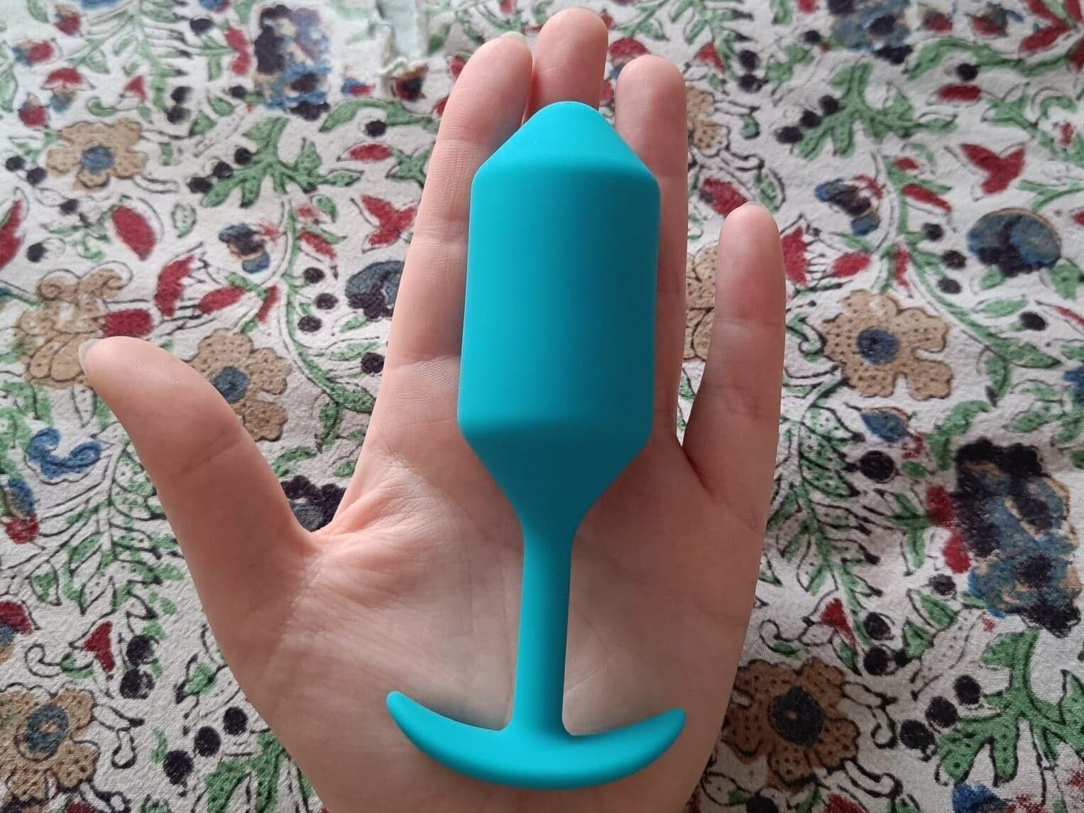 b vibe snug plug vibrating b-Vibe Vibrating Snug Plug 3 Rechargeable Silicone Anal Plug main image 0