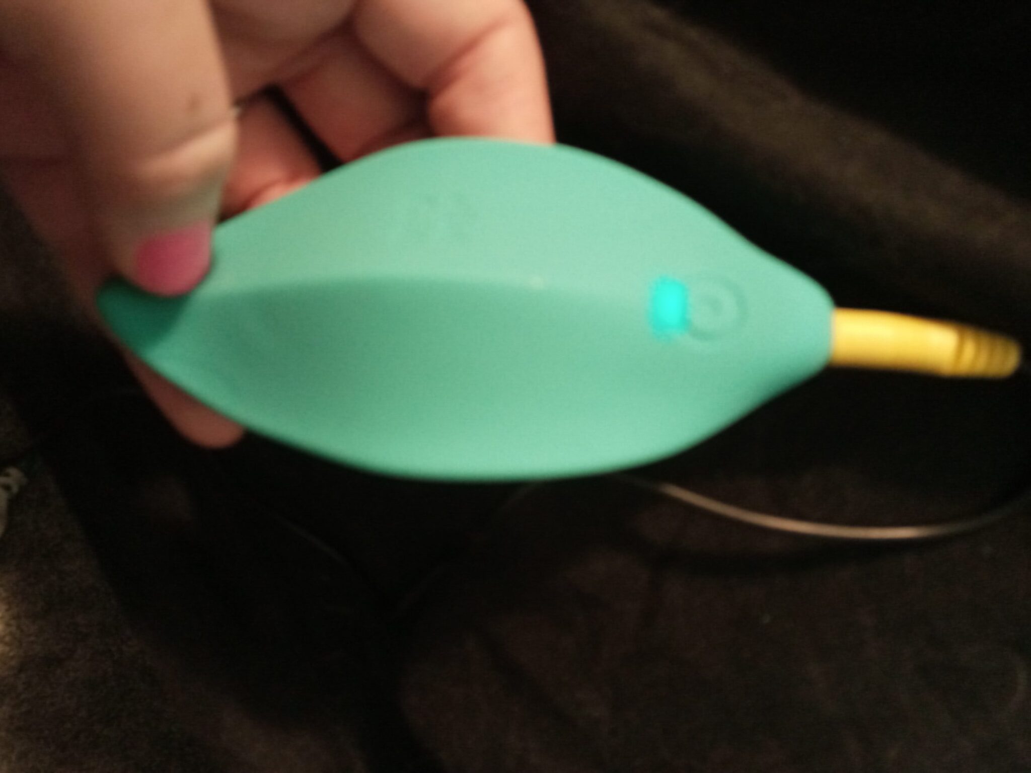 9 Best Thin Vibrators for Super Comfortable Climaxes - Bedbible.com