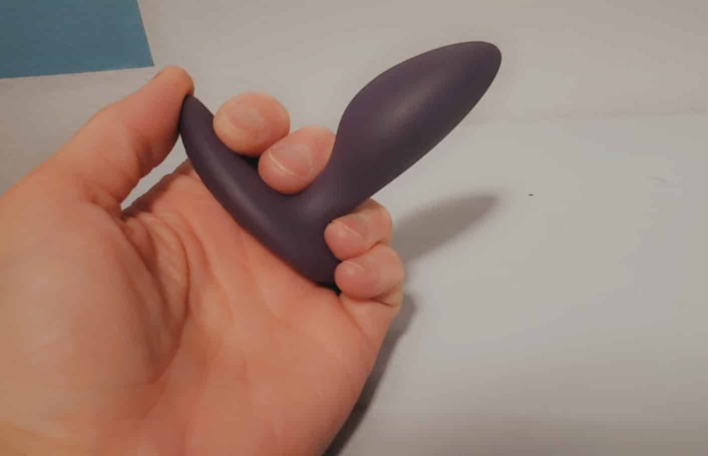 We-Vibe Ditto. Slide 2