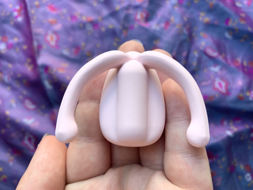 The 4 Best Butterfly Vibrators [Actually Tested] - Bedbible.com