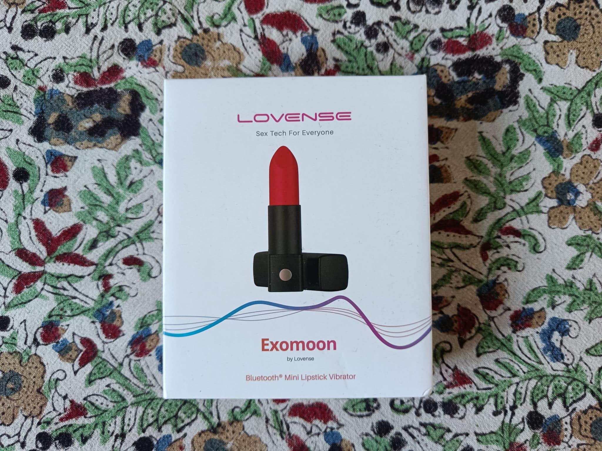 Lovense Exomoon Lipstick Vibrator. Slide 5
