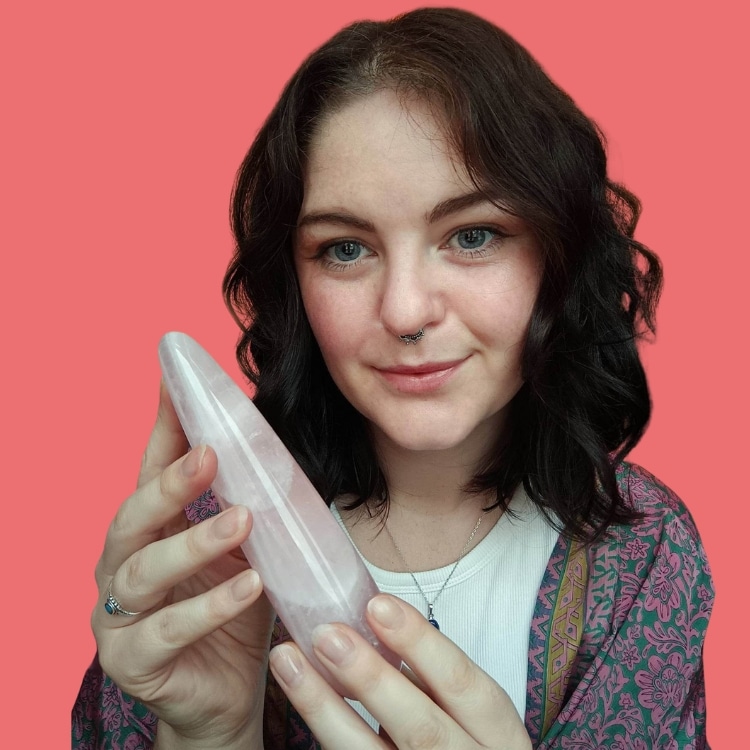 The Heart Rose Quartz Dildo by Chakrubs - Crystal Sex Toys for Luxurious and Mindful Self-Pleasure