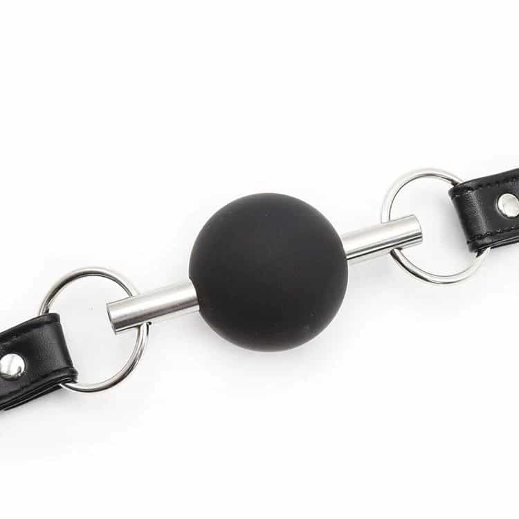 Dark Amour Silicone Ball Gag With Leather Straps Review