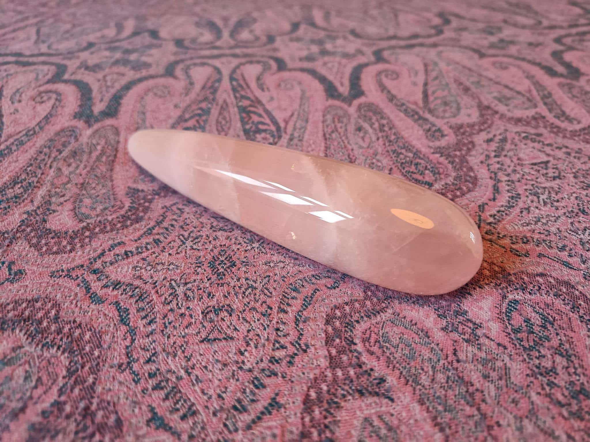 rose quartz vibrator La Gemmes Lay-On Vibrator Rose Quartz (Made With Real Gemstones)  Love is  Love