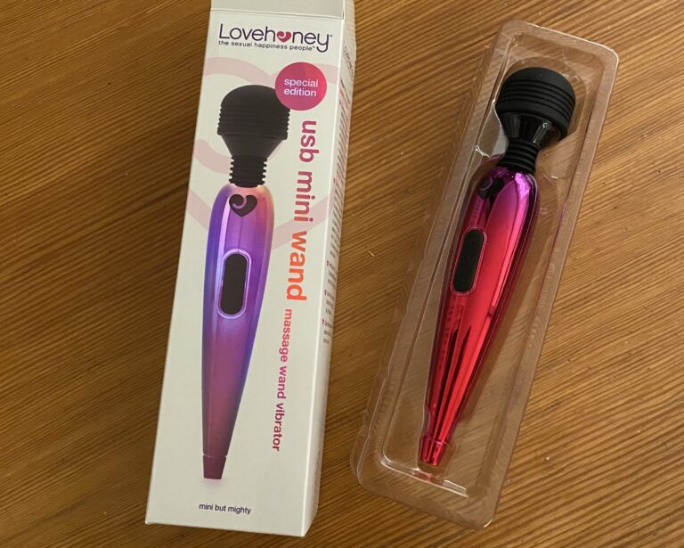 Lovehoney Deluxe Rechargeable Mini Massage Wand Vibrator Review