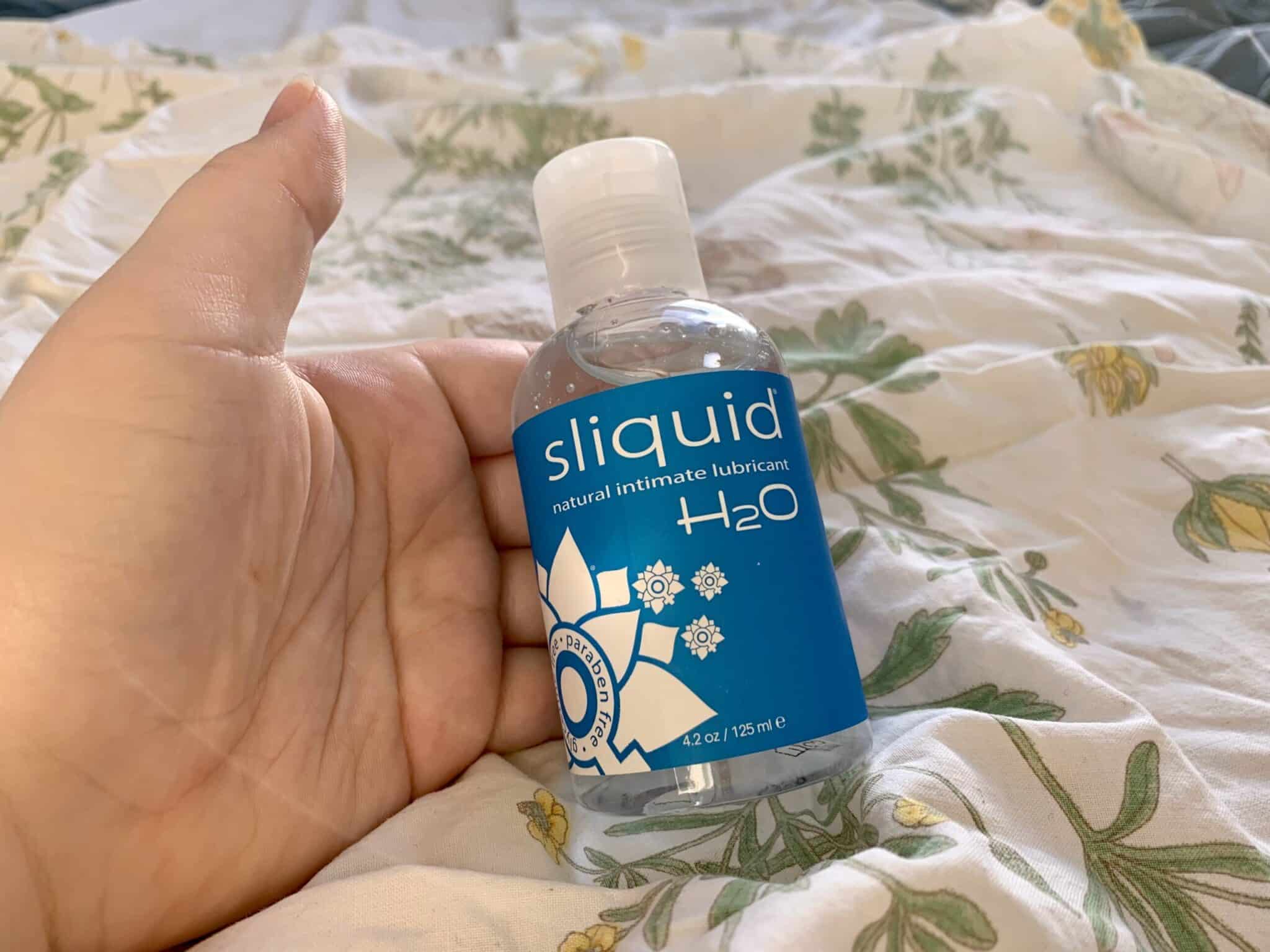 Sliquid H2O Original Water-Based Lubricant. Slide 2