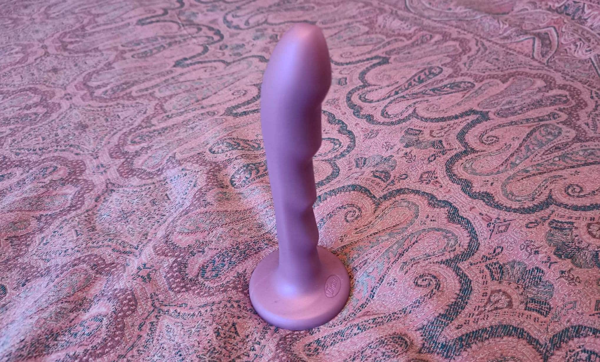  Tantus Charmer Silicone G-Spot and P-Spot Dildo 6 Inch . Slide 3