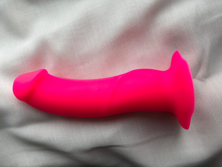 Fun Factory The Boss Realistic Dildo Review