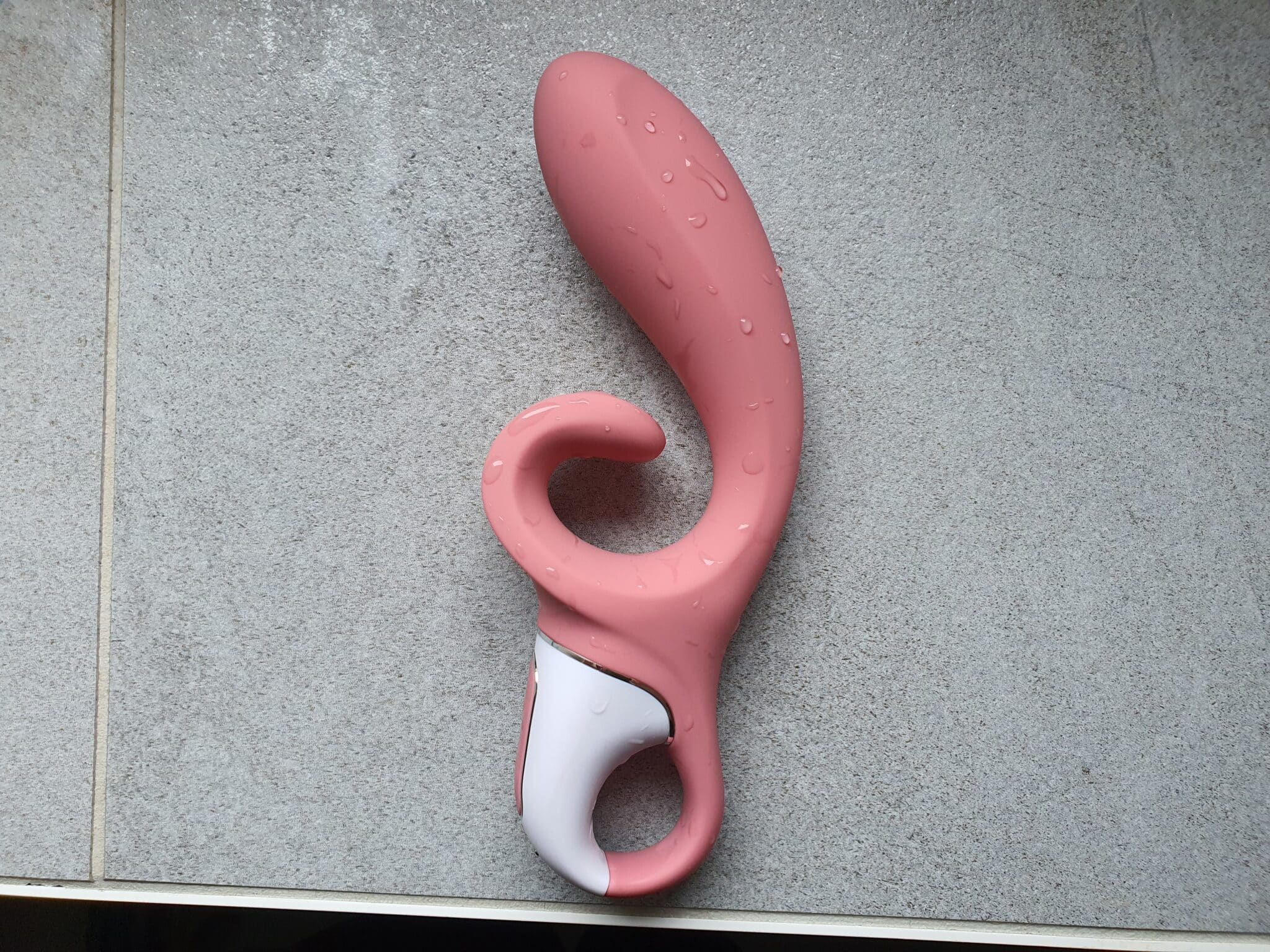 Satisfyer Hug Me Exploring the Materials and Care