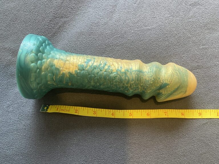 Uberrime Aqua-King Dildo Review