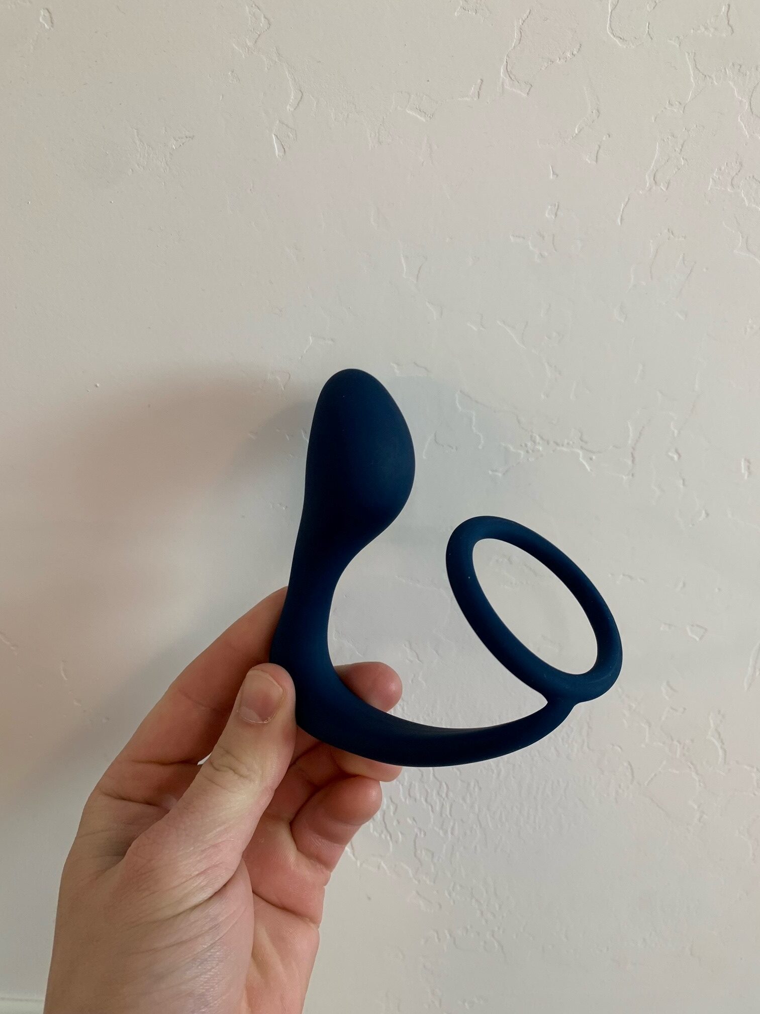 Lynk Plugged Cock Ring Prostate Massager. Slide 13