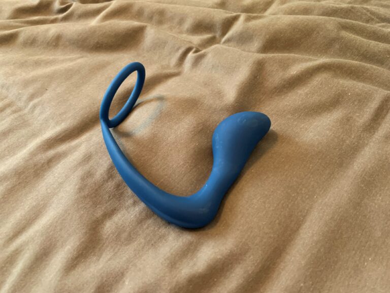 Lynk Plugged Cock Ring Prostate Massager - 