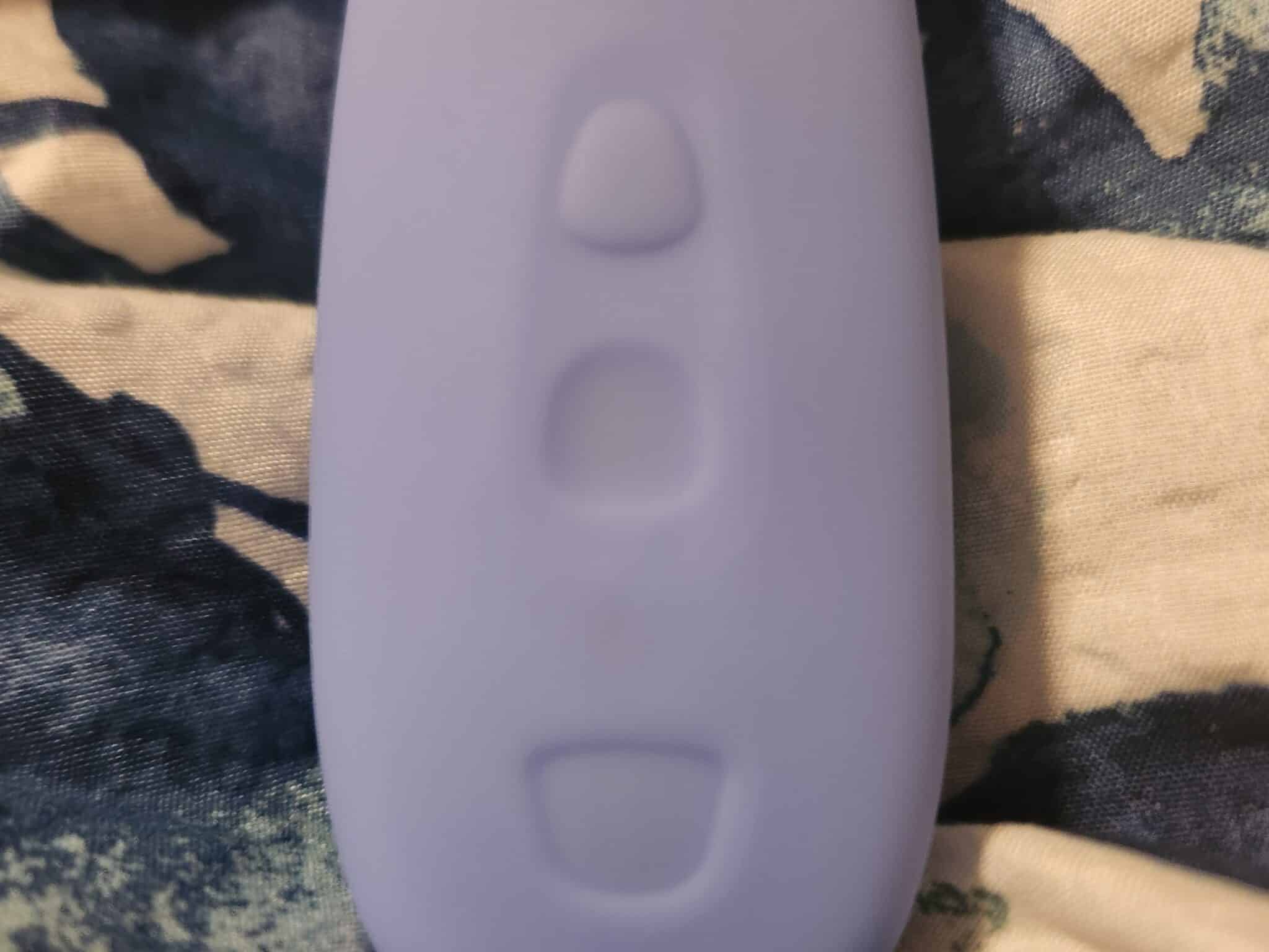 AER Silicone Rechargeable Pressure Wave Suction Toy. Slide 5