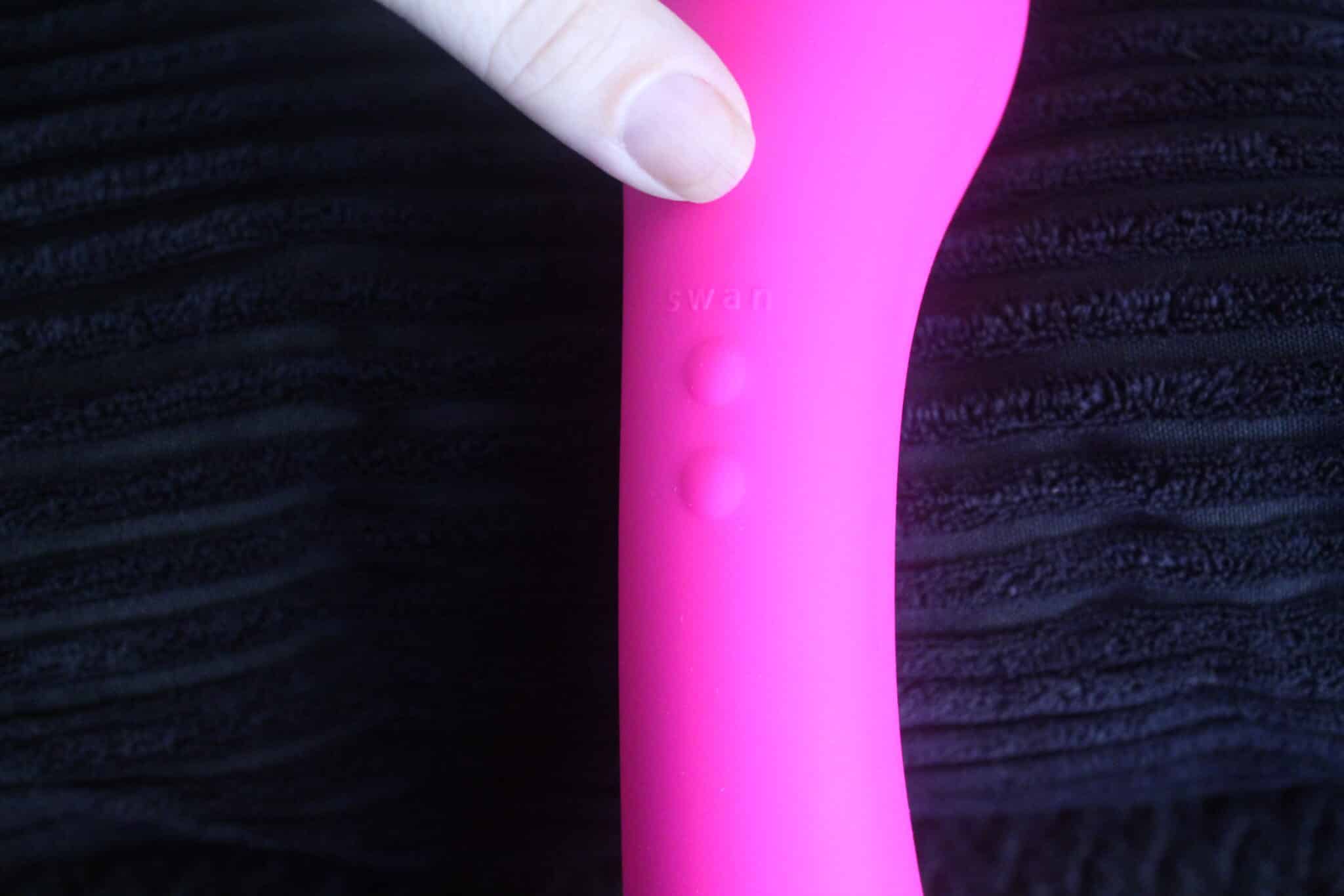 The Swan Wand Dual Ended Vibrator. Slide 4