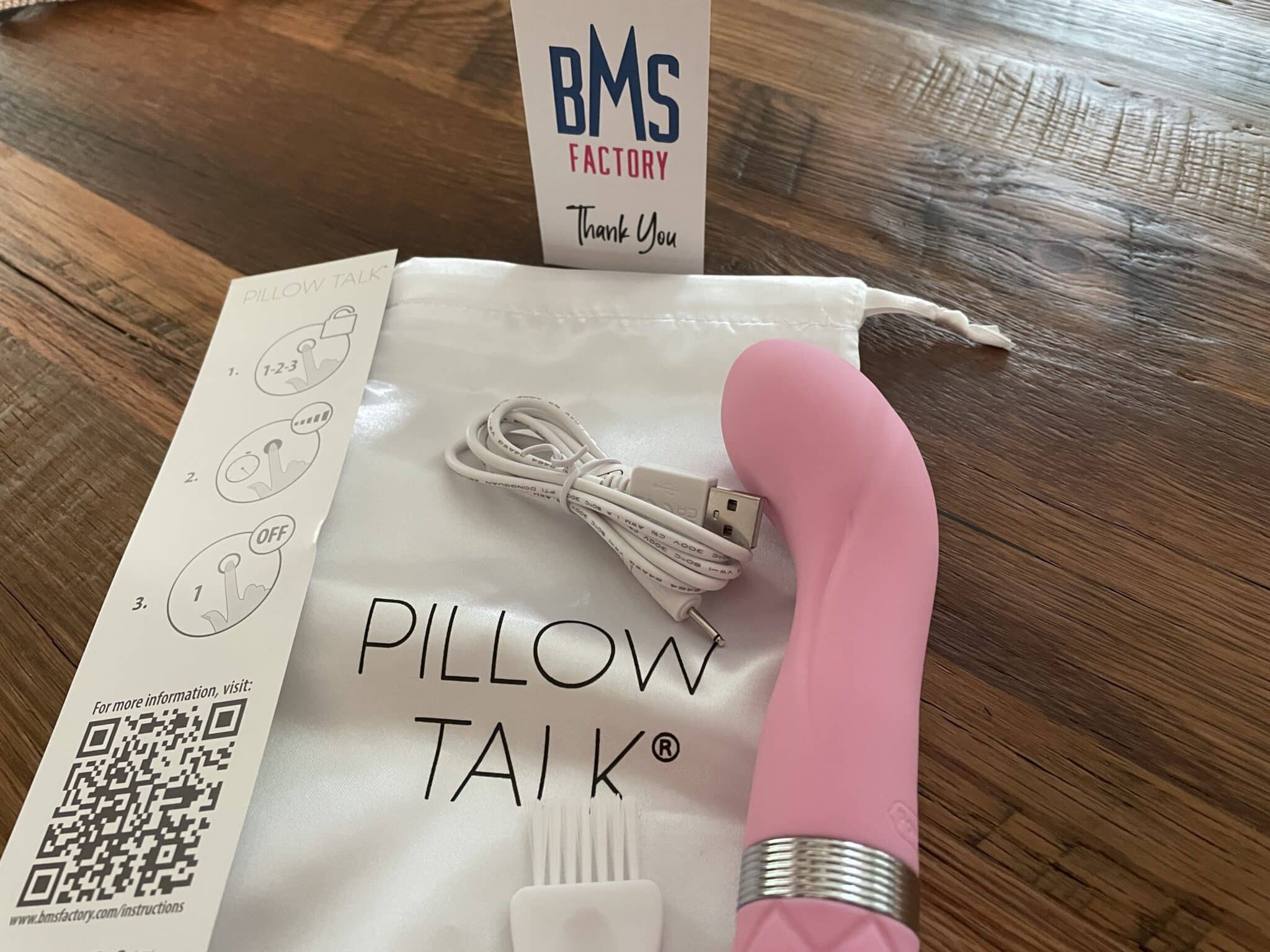 Pillow Talk Sassy G-Spot Dildo Vibrator. Slide 8