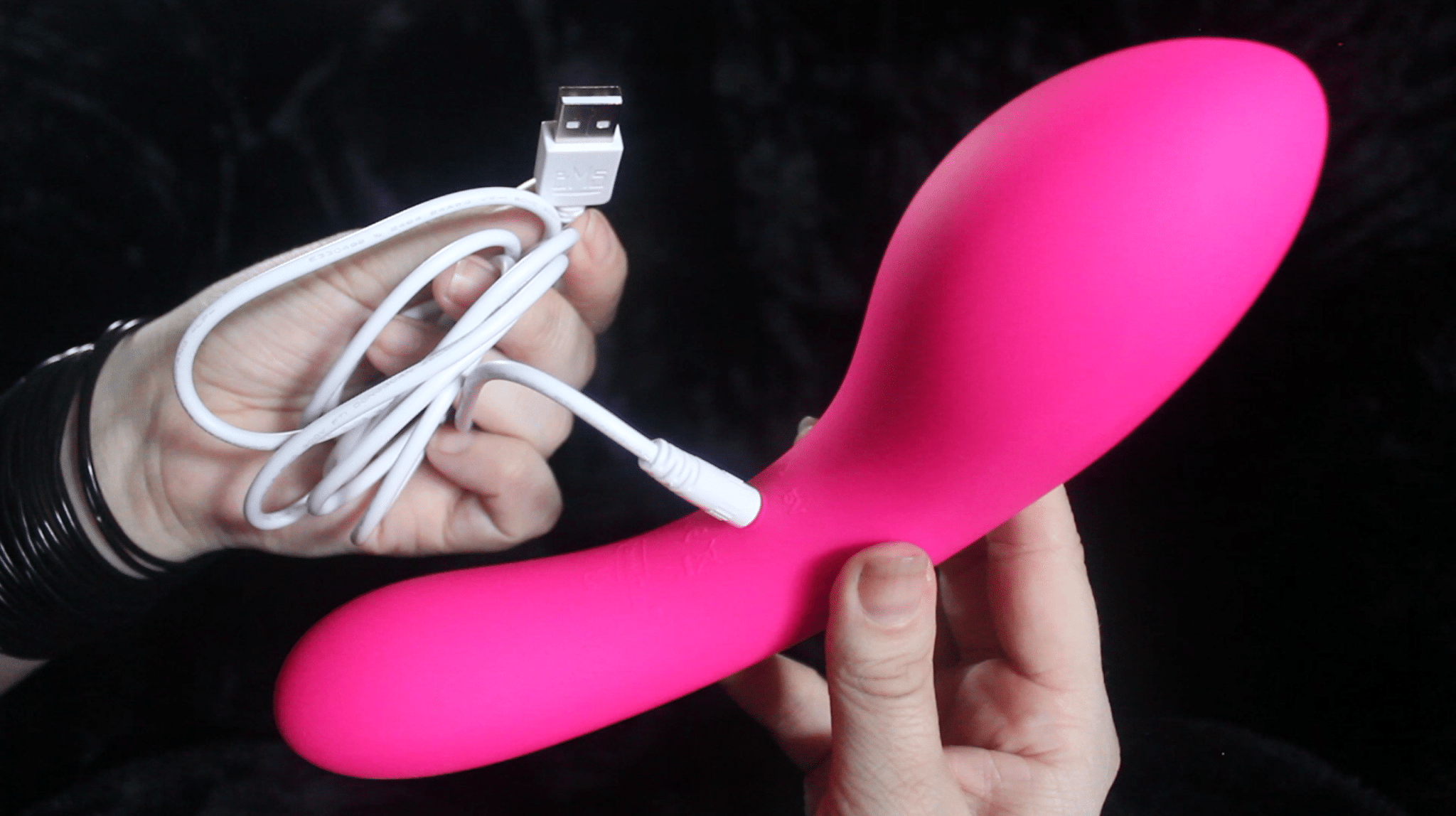 The Swan Wand Dual Ended Vibrator. Slide 5