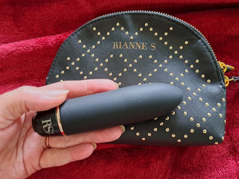 Rianne S Classique Stud Black Vibrator - 