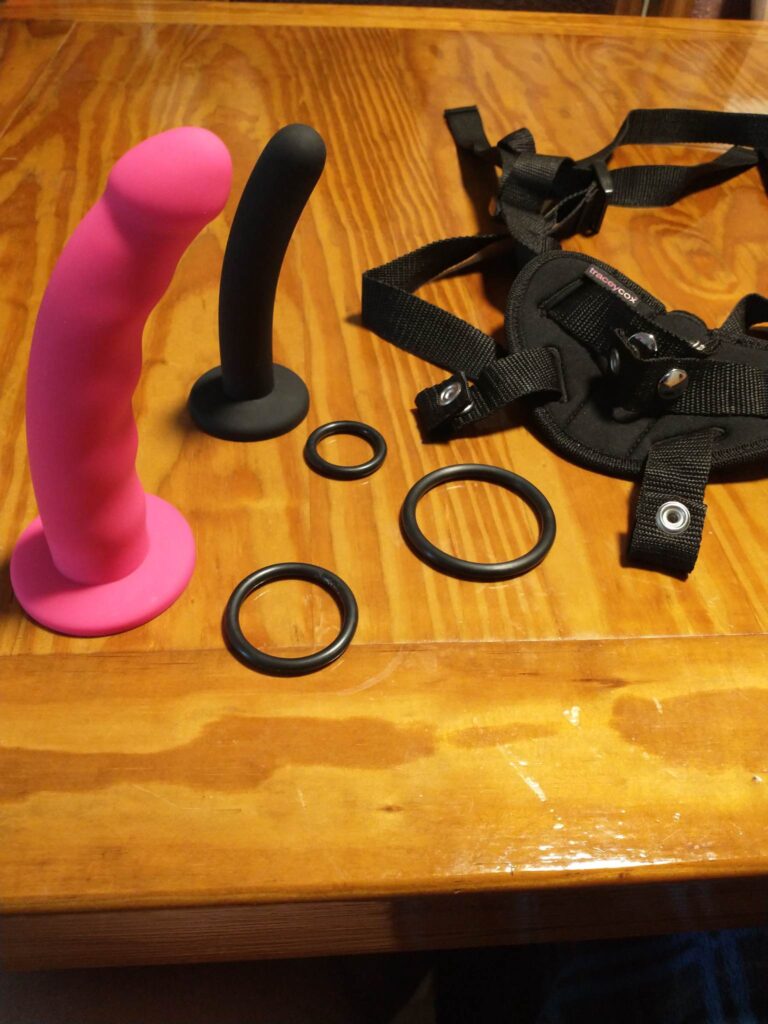 Tracey Cox Supersex Strap-On Pegging Kit Review