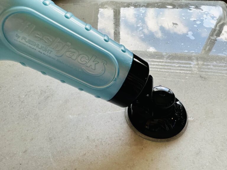 Fleshlight Shower Mount -  