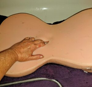Sex doll torso cleaning, step three picture 2