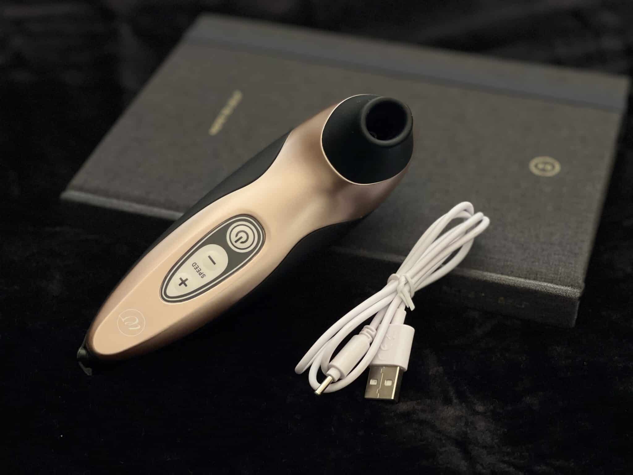 Womanizer Pro40 Materials and Maintenance