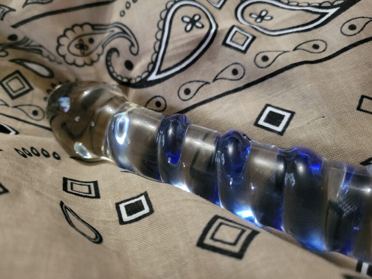 Icicles No. 5 Blue Swirl Glass Dildo Review