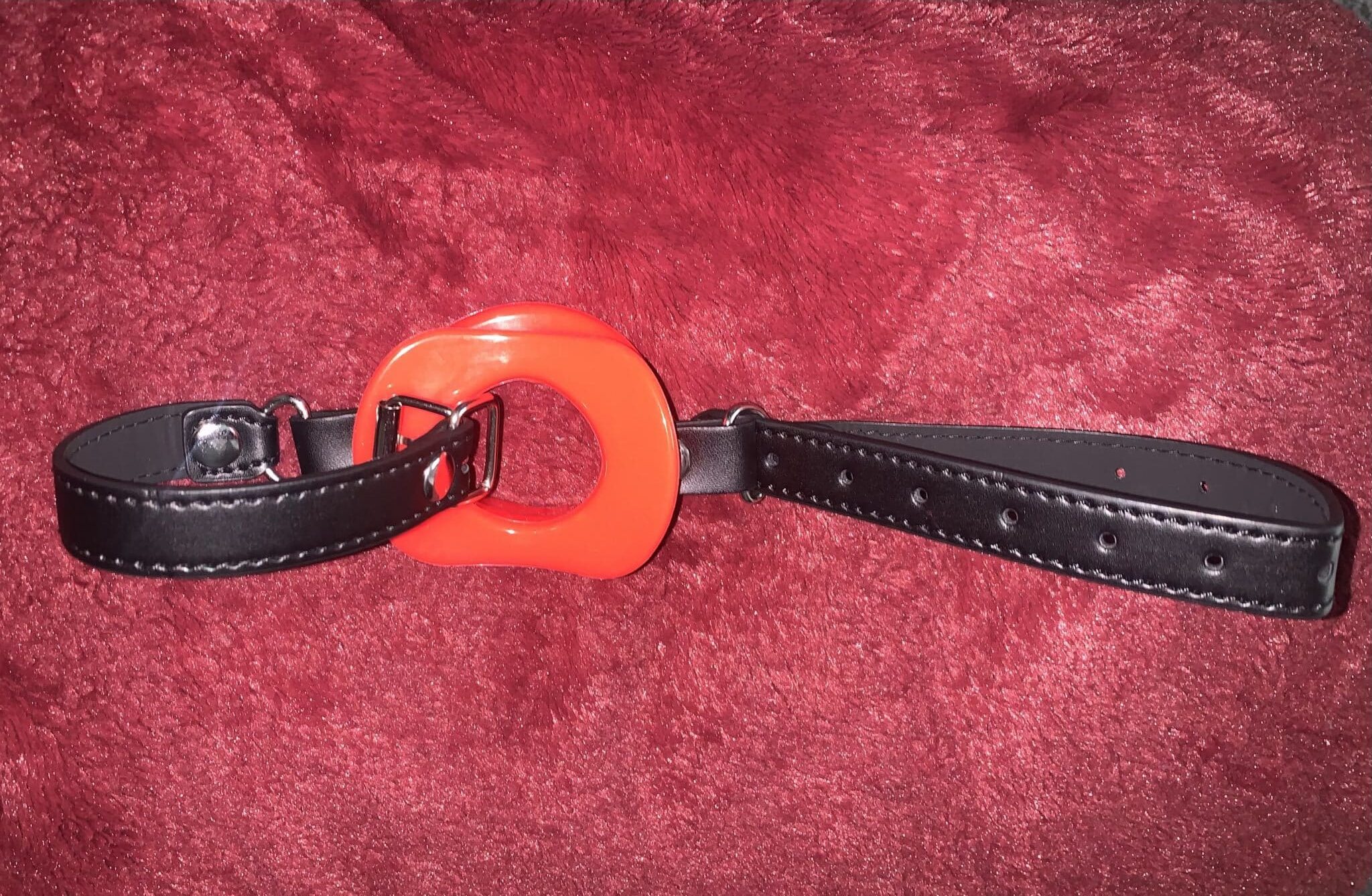 S&M Silicone Lips Open Mouth Gag. Slide 10