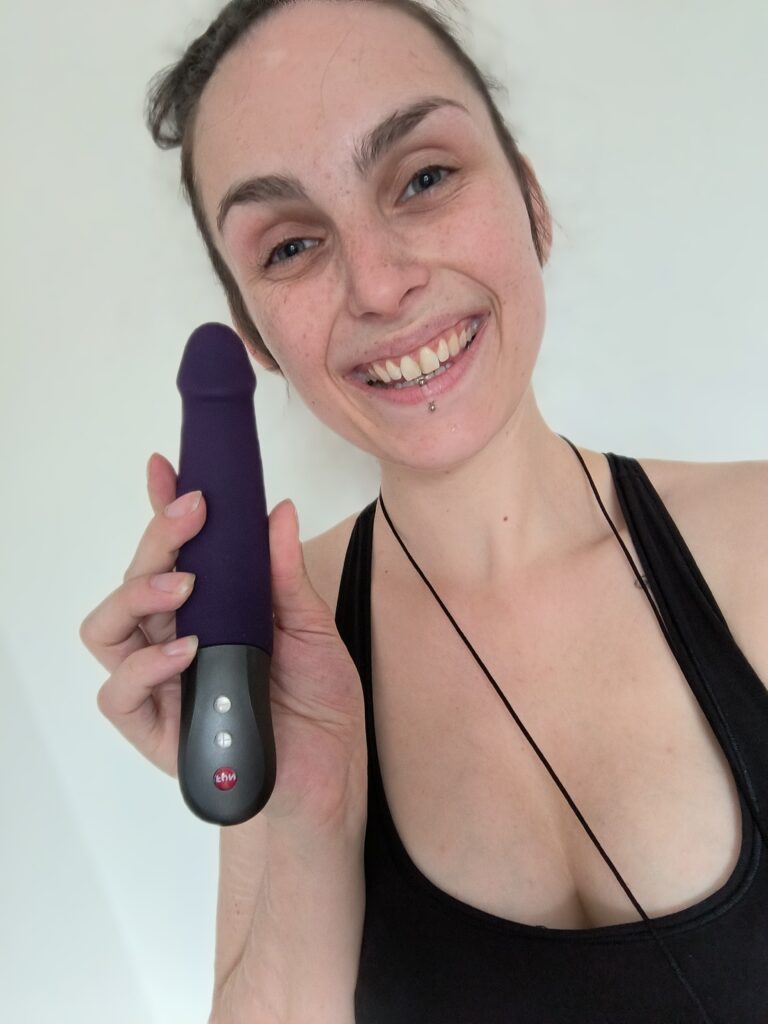 Fun Factory Stronic Real Thrusting Vibrator Review