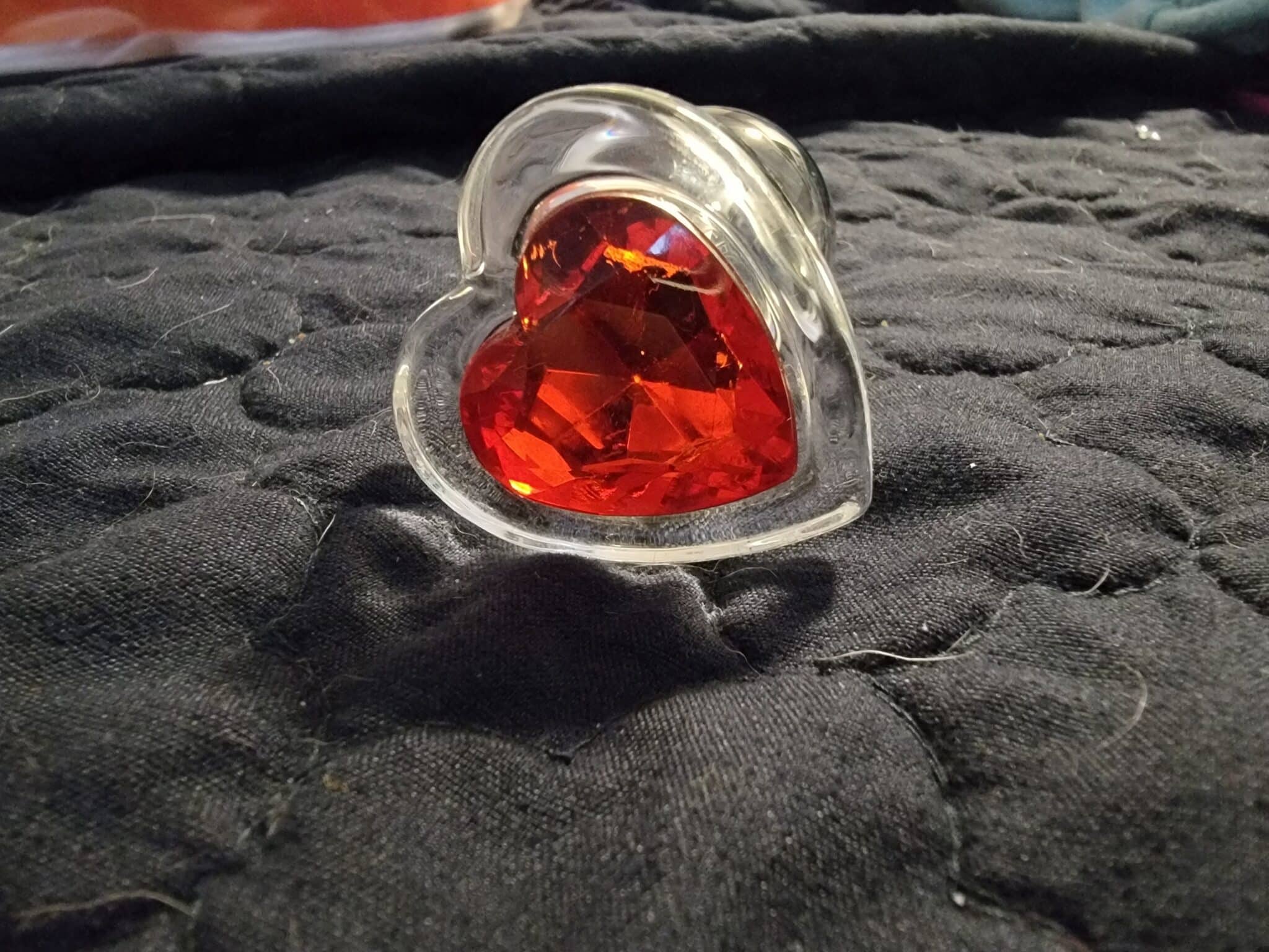 Booty Sparks Heart Gem Glass Anal Plug How it’s designed