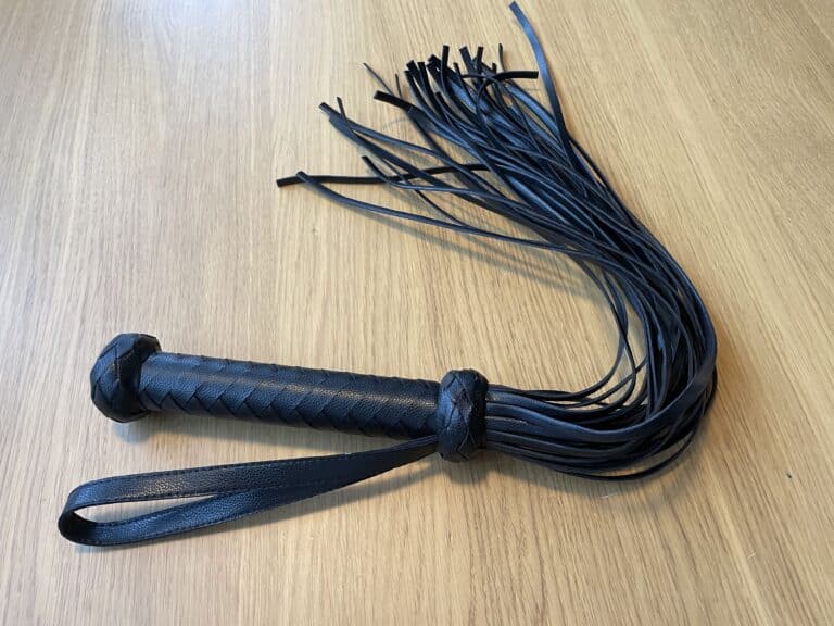Fifty Shades of Grey Bound to You Flogger - <