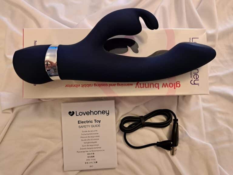 Glow Bunny Warming and Cooling Rabbit Vibrator - <