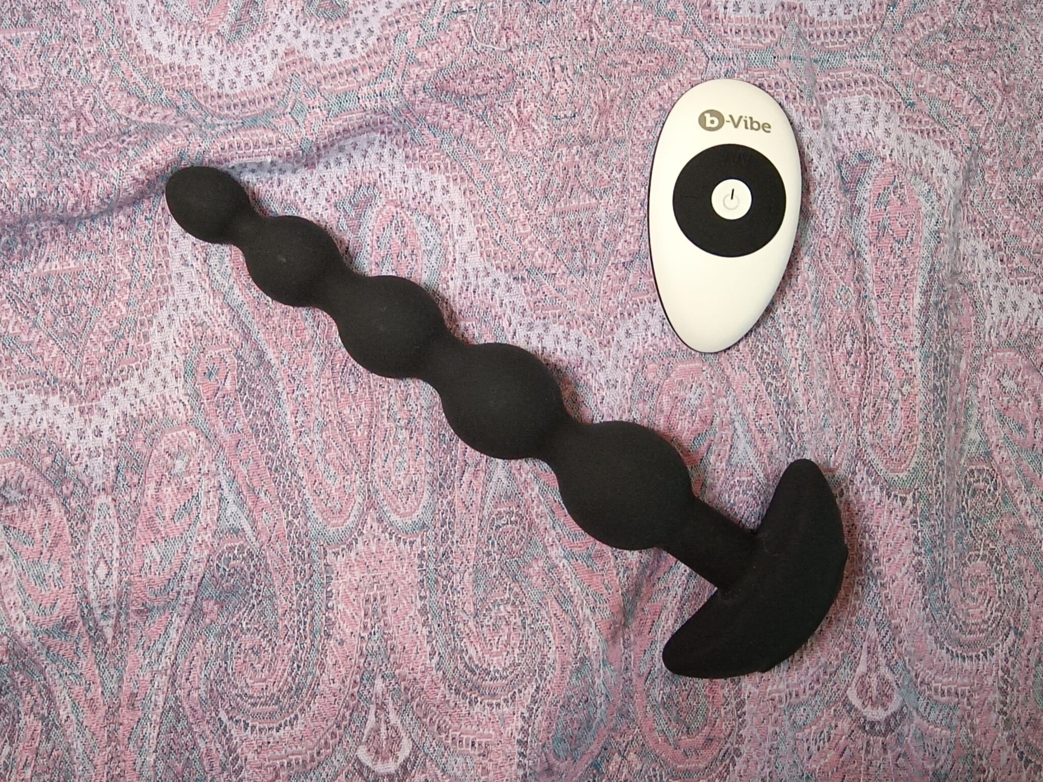 b-Vibe Cinco Remote Controlled Vibrating Anal Beads. Slide 3