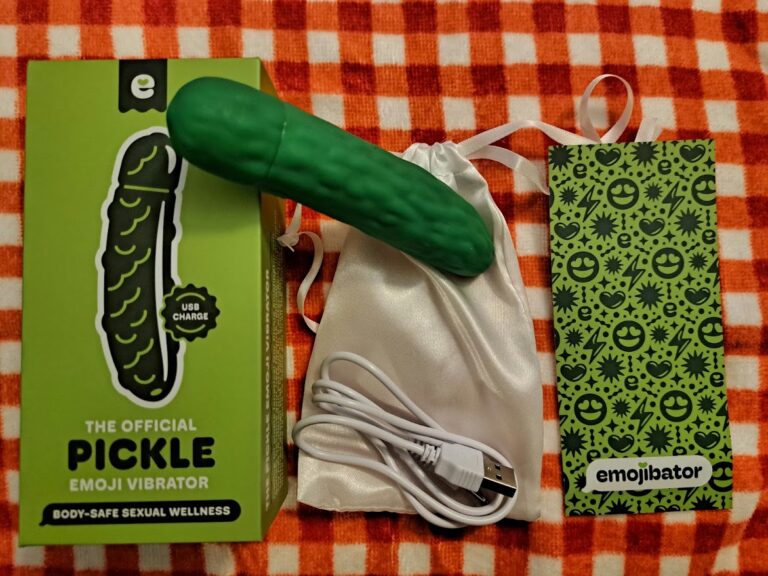 Emojibator Pickle Vibrator - <