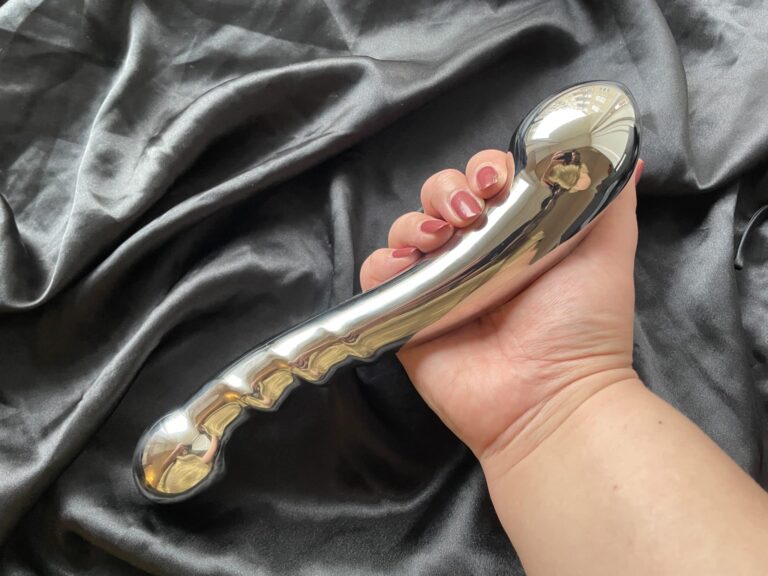 njoy Eleven Double Ended Stainless Steel Dildo  Review