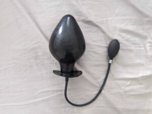 Cock Locker Ace of Spades XL Inflatable Butt Plug Review [Tried & Tested]