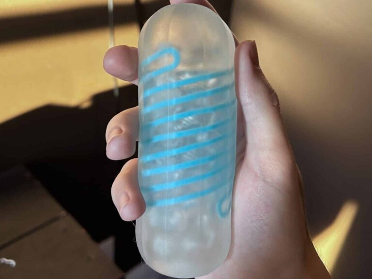 Tenga Spinner Tetra - <